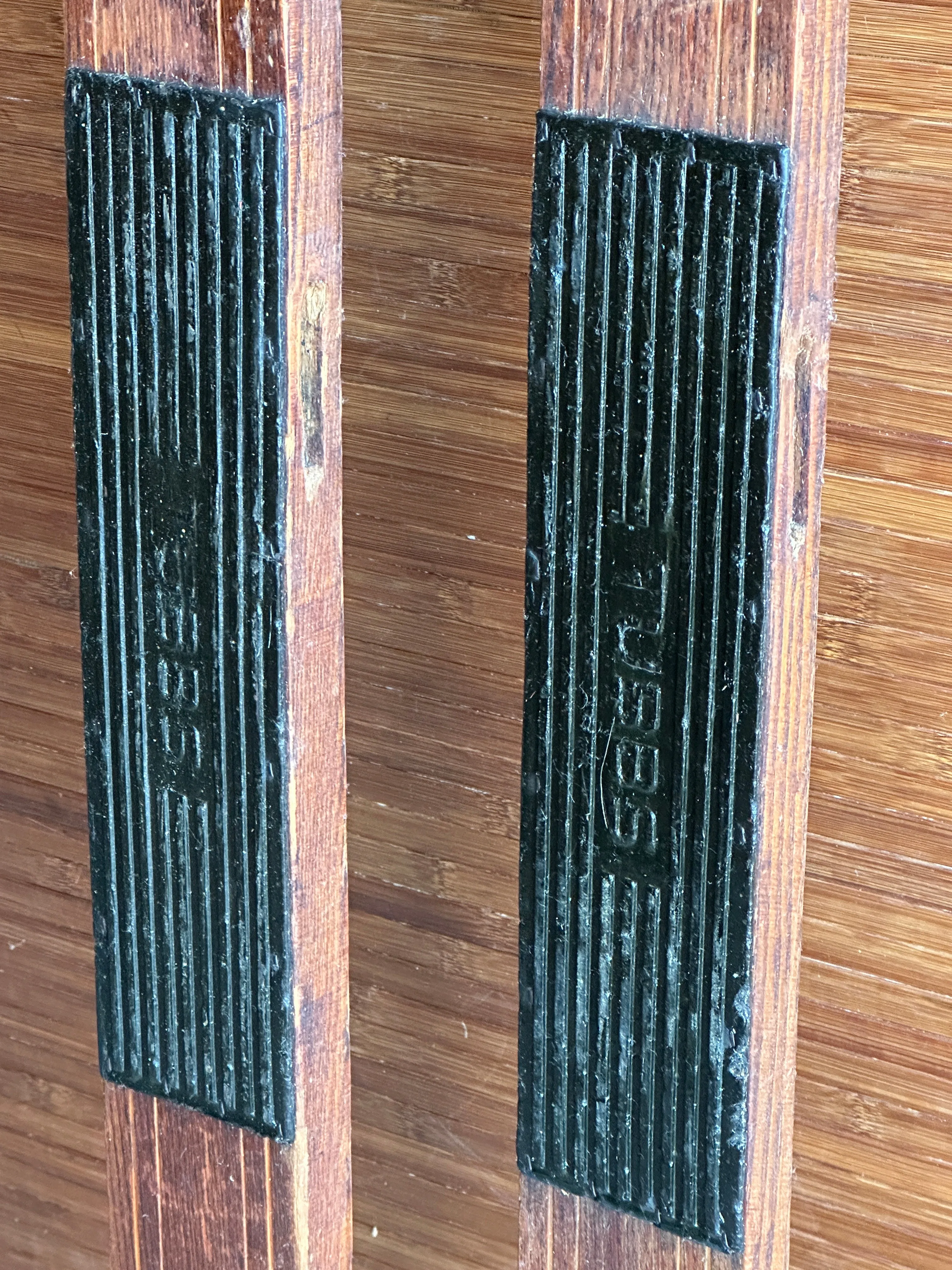 Antique Tubbs Skis