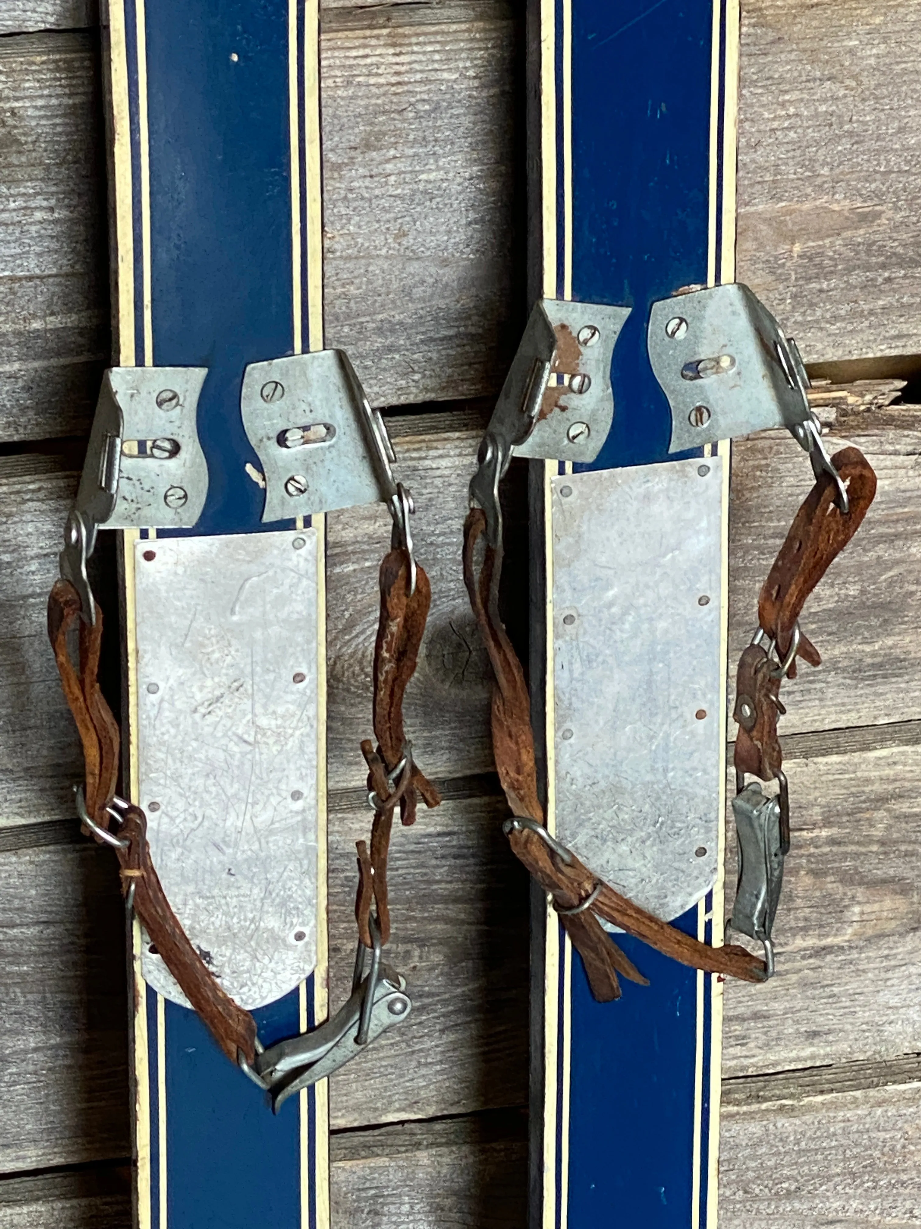 Vintage Junior Skis - Montrose Blue